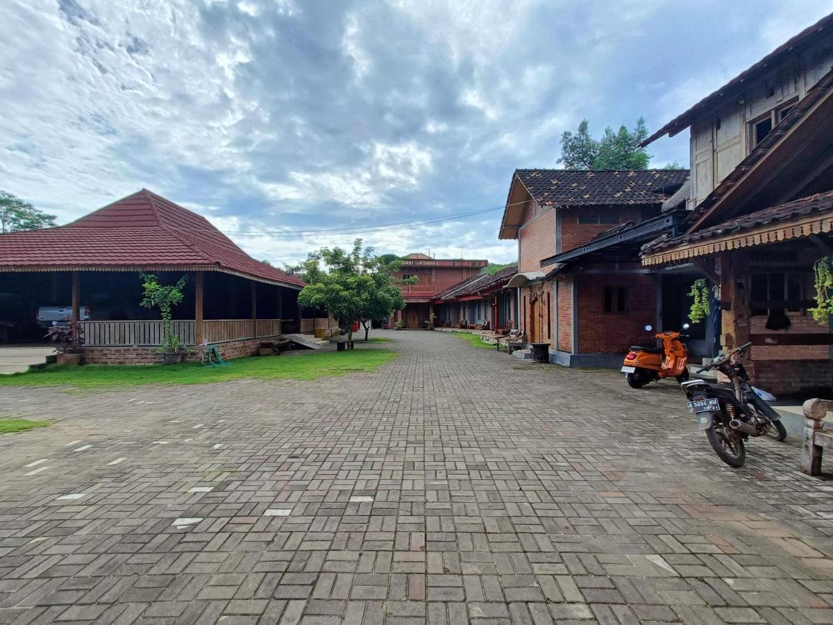 Jogo Segoro Homestay Mitra Reddoorz Near Pantai Sundak Gunungkidul Ngandong Экстерьер фото